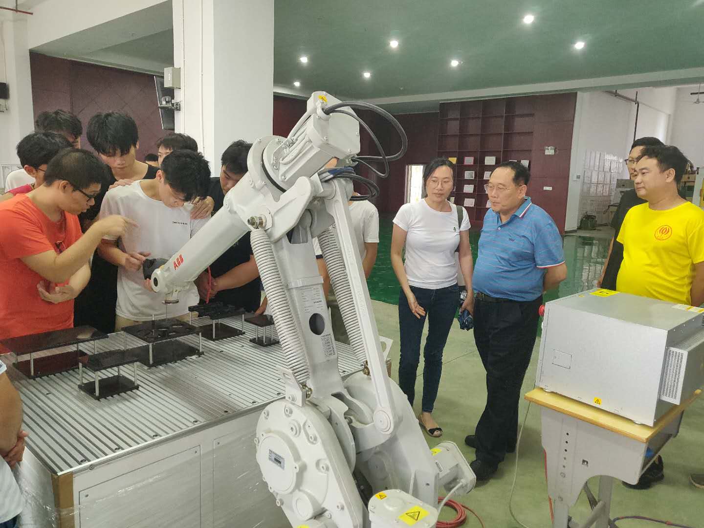 锟铰匡拷锟侥参观伙拷锟界工锟斤拷学院实锟斤拷实训锟斤拷.jpg 锟铰匡拷锟侥参观伙拷锟界工锟斤拷学院实锟斤拷实训锟斤拷.jpg