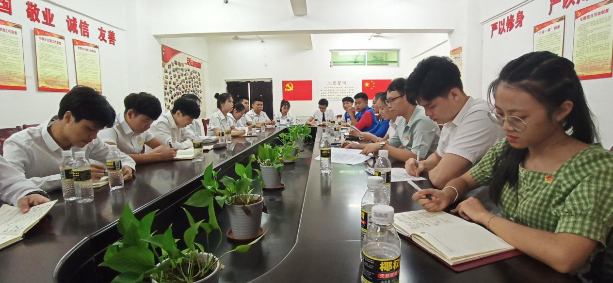 图片2.jpg 图片2.jpg