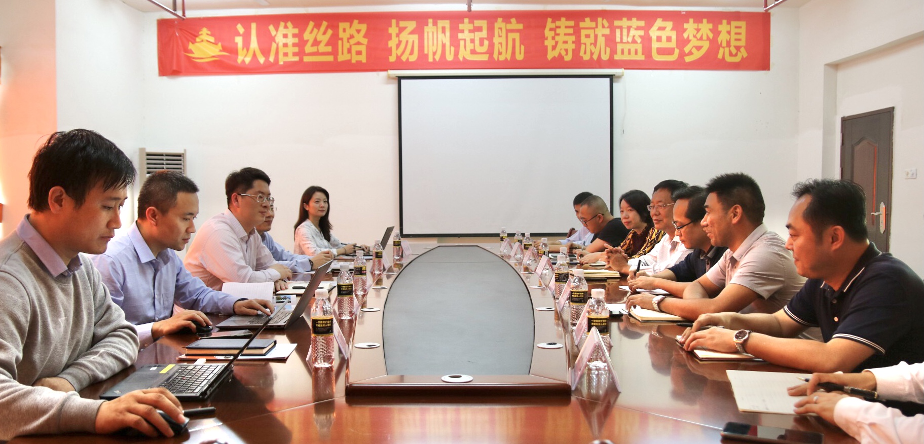 图片2.jpg 图片2.jpg